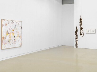 Lúcia Prancha and Rudi Brito, On top of the knee, exhibition view. Courtesy of Galeria Filomena Soares