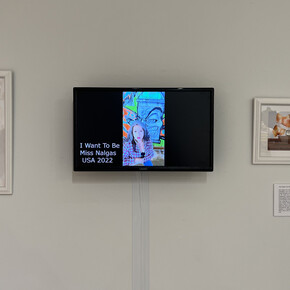Rosemary Meza-DesPlas, La Tercera y Última: Miss Nalgas USA, 2023, exhibition view. Courtesy the artist and Amos Eno Gallery
