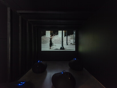 Installation View, Jaime Lauriano, Por que vocês não sabem do lixo ocidental?, 2024. Courtesy of Nara Roesler Gallery