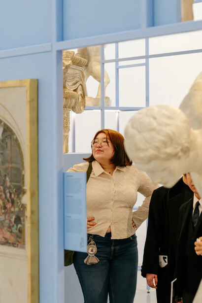 À la poursuite de la connaissance, vue de l'exposition. Avec l'aimable autorisation du M-Museum Leuven