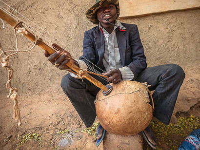 Mali. Artesano local