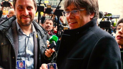 Comín y Puigdemont la semana pasada tras acceder al Parlamento Europeo y recibir la acreditación provisional como eurodiputados