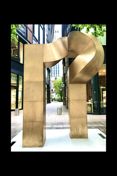 Cosmic Arch ’89 by Atsushi Shikata, 1989 © Alma Reyes