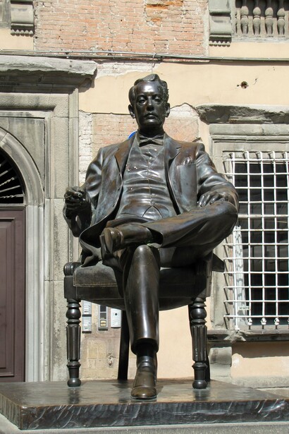 Monumento a Giacomo Puccini, Lucca