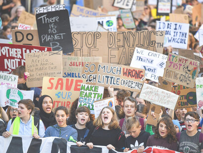 La crisis de los ecosistemas nos llevará a un planeta de grandes sequías, de incendios, y de inundaciones salvajes por otro lado; de hambrunas; de muerte sistemática de flora y fauna, y también a la muerte de muchos seres humanos