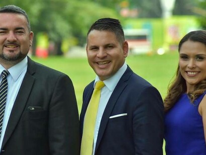 Ivonne Acuña Cabrera (derecha) habría sido sido la vicepresidenta de Costa Rica en caso de que el evangélico Fabricio Alvarado (centro) hubiese ganado las presidenciales de este año