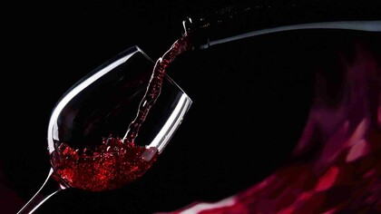 Vin rouge, sexy, rond et gras