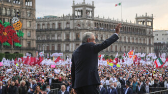 Andrés Manuel López Obrador en un mítin realizado en el Zócalo de la Ciudad de México