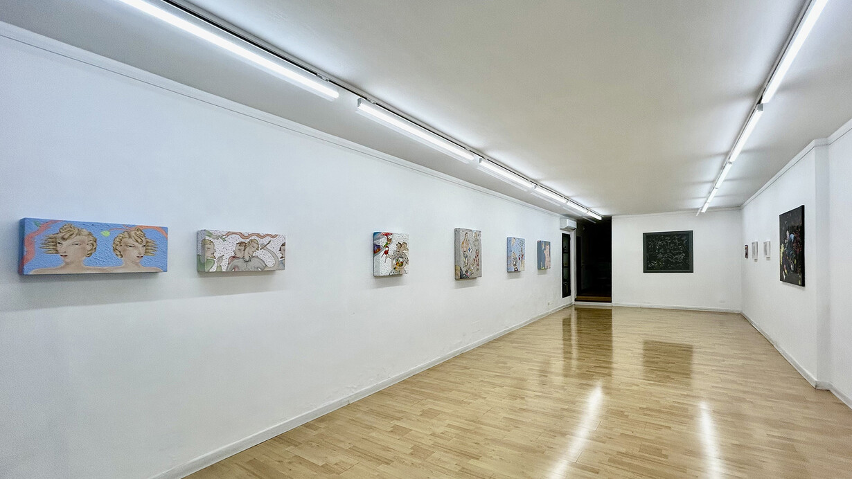 Luca Alinari, Paesaggi visionari, vista della mostra. Cortesia di Galleria Bonioni Arte