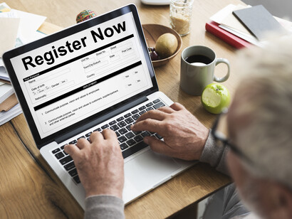 Modulo di registrazione visualizzato sullo schermo di un computer
