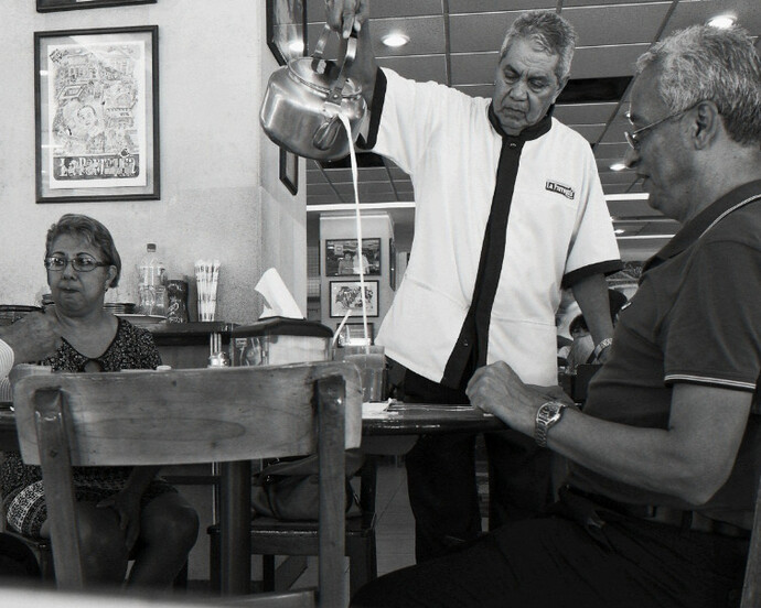 En el Cafe by Francisco Marin. Courtesy of Aflote.sg