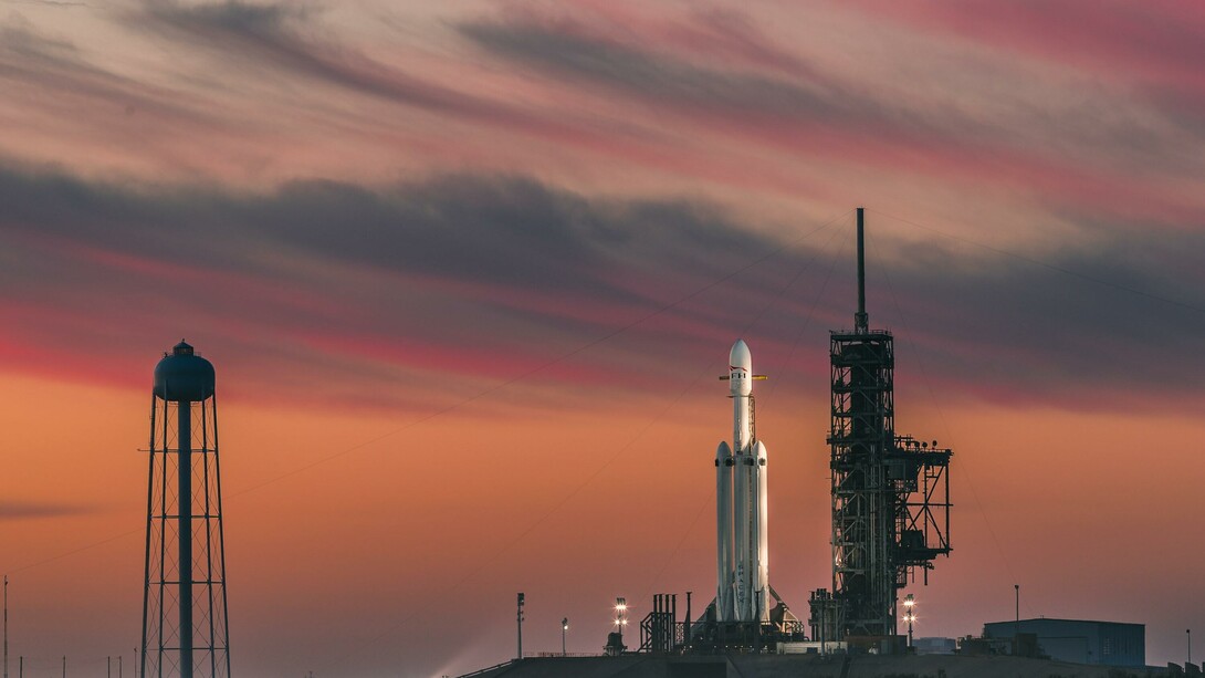 El Falcon Heavy de SpaceX en el Centro espacial John F. Kennedy