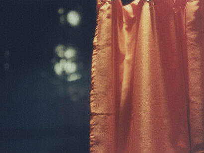 Samuel Laurence Cunnane, Shower Curtain, 2014, Hand-printed C-type print on archival photo paper, framed, 12.7 x 19 cm / 7.5 x 5 in, Image courtesy Kerlin Gallery