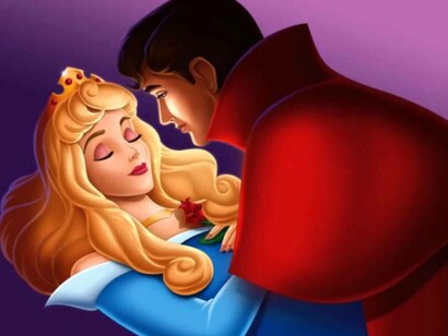 El príncipe despierta a la bella durmiente