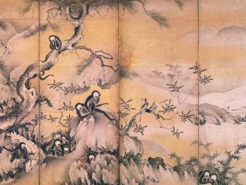 Shikibu Terutada, (attivo alla metà del XVI secolo), Scimmie che giocano lungo un torrente di montagna, Metà del XVI secolo (periodo Muromachi), Coppia di paraventi a sei ante, Inchiostro e polvere d’oro su carta, cm 148,5 x 339 (ciascun paravento), Designato importante proprietà culturale (Jūyō bunkazai), Kyōto kokuritsu hakubutsukan  (Museo Nazionale di Kyoto)

