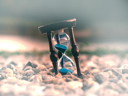 Clessidra. Un’enormità di tempo sprecata nella ricerca di cose smarrite