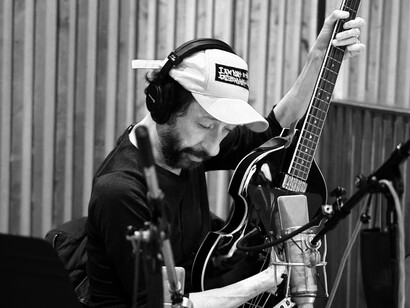 Les Siestes Acoustiques de Bastien Lallemant. Avec l'aimable autorisation du Théâtre Le Quai
