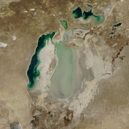 Lago d'Aral in una foto della NASA del 2003
