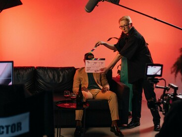 A carefully staged production scene captured behind the camera, symbolising the constant reinvention of contemporary cinema