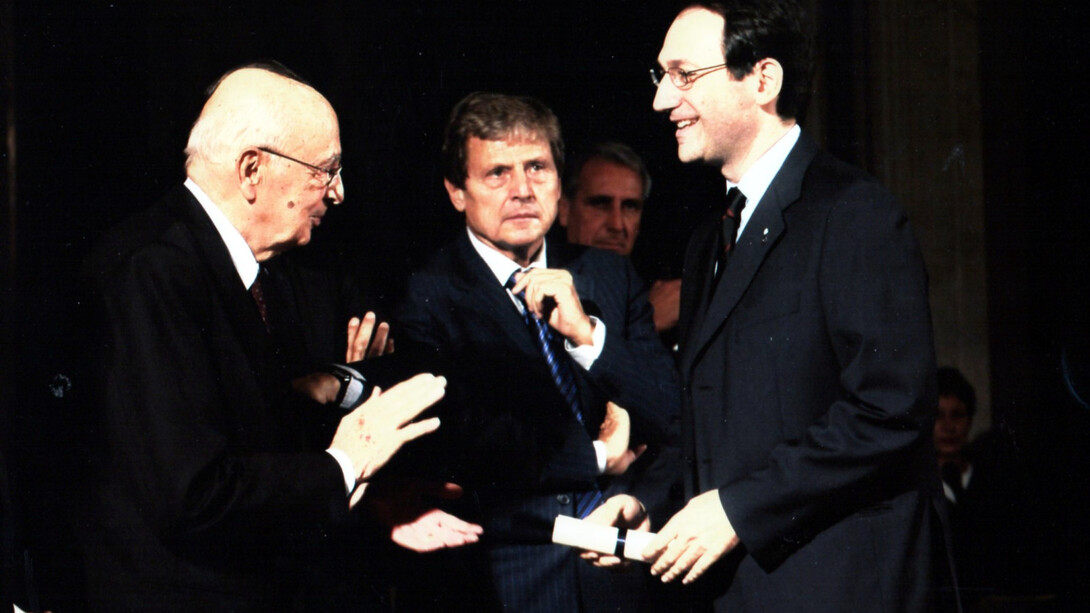 Ruggero De Maria riceve il Premio Venosta dall'ex  Presidente della Repubblica Giorgio Napolitano