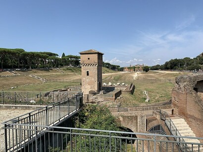 Circo Massimo, Roma, Italia. Sulla pista si svolgevano gare con i carri trainati da due o, più comunemente, quattro cavalli (rispettivamente bighe e quadrighe)