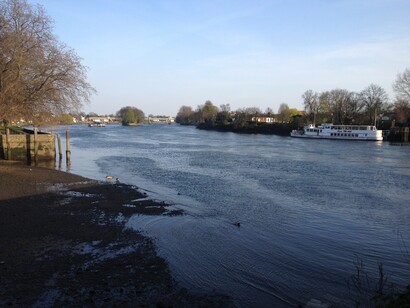 Chiswick, the Thames River.