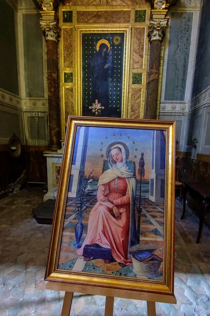 Mater Admirabilis, Maria adolescente con un fuso (foto Claudio Bernardini)