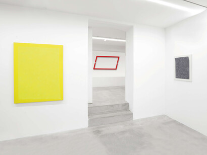 Pino Pinelli, Si può essere poeti con una sola parola. La pittura dagli anni Settanta a oggi, vista della mostra. Gentile concessione di Dep Art Gallery