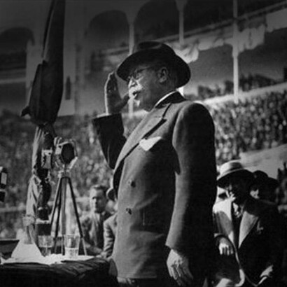 Alejandro Lerroux García, político español de ideología republicana. Ejerció la presidencia del Consejo de Ministros en varias ocasiones durante la Segunda República