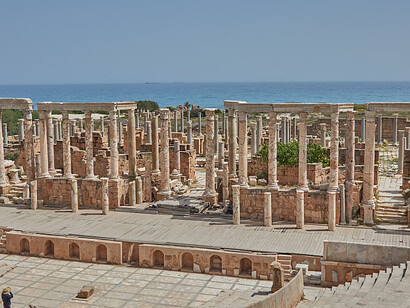 Age old cities. Courtesy of Arab World Institute