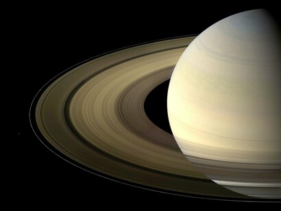 Saturno