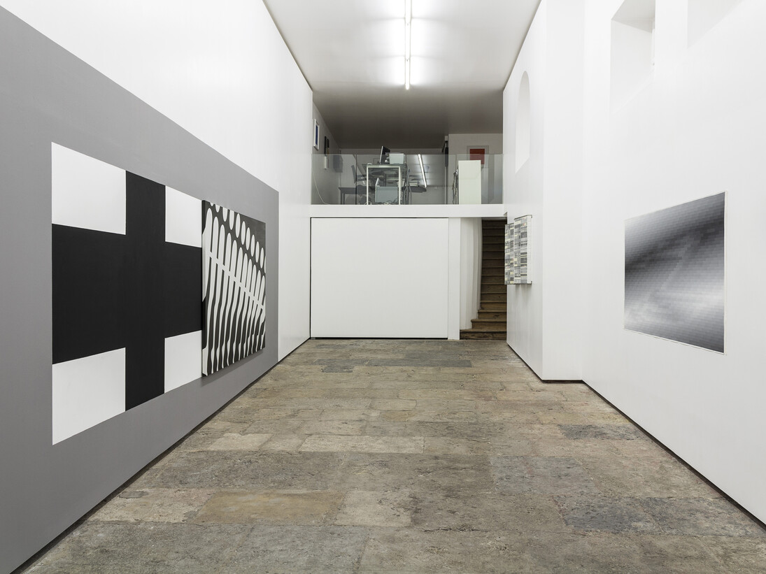 Exhibition view, vai e vem e vem e vai, photo: João Ferro Martins, Image courtesy of the artists and 3+1 Arte Contemporânea, Lisbon, Portugal.