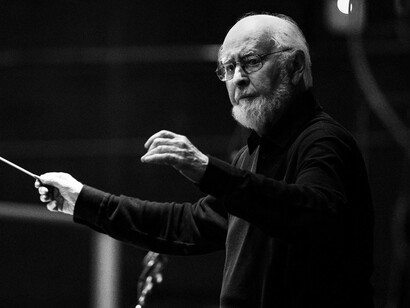 John Williams también ha realizado composiciones musicales para diversos Juegos Olímpicos, numerosas series de televisión, noticieros y varias piezas de concierto