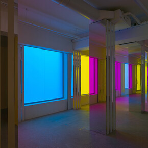 Daniel Buren – Philippe Parreno « Simultanément, travaux in situ et en mouvement », kamel mennour [5 rue du Pont de Lodi], Paris, 2020
© Daniel Buren, Adagp
© Philippe Parreno
Photo. archives kamel mennour
Courtesy of the artists and kamel mennour, Paris/London

