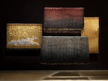Olga de Amaral, vue de l'exposition. Avec l'aimable autorisation de la Fondation Cartier