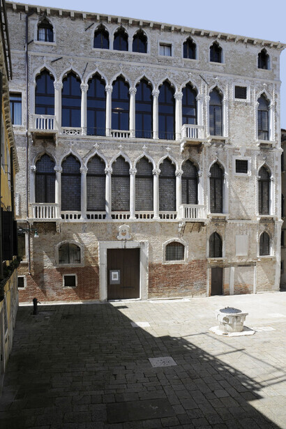 Fachada, Campo San Beneto, Venecia, Italia