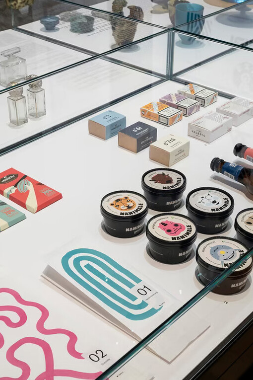 Divers artistes, Swiss design collection, vue de l’exposition. Avec l’aimable autorisation du Museum für Gestaltung Zürich