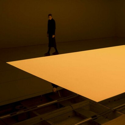 Various artists, In search of the present: on rootlessness, exhibition view. Courtesy of EMMA