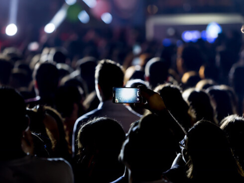 Usando i social più che una descrizione realistica, ti ritrovi proiezioni personali, costruite con frammenti eclettici, provenienti da stili diversi