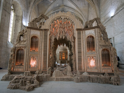 Eva Jospin, Palazzo, 2023. Courtesy Palais des Papes, Avignon, photo Otresson, Avignon Tourisme