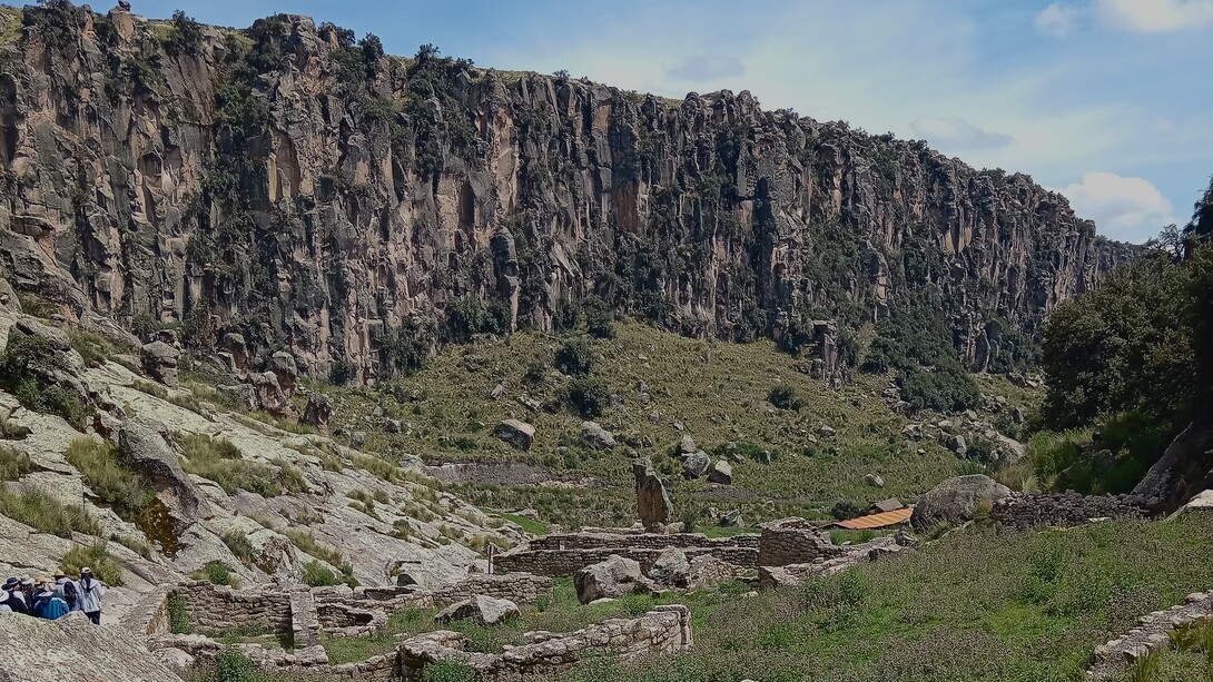 Ruinas de T’aqrachullo en la provincia de Espinar, Cusco, Perú
