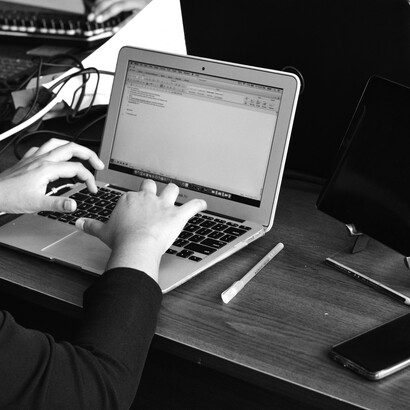 Non è una scelta tra numeri e parole, ma la capacità di farli dialogare