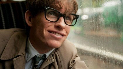 Eddie Redmayne en su papel de Stephen Hawking en "La teoría del todo"