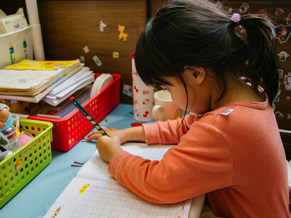 Innovar en educación no debería significar importar tendencias pasajeras, sino construir experiencias adaptadas al contexto real de los estudiantes