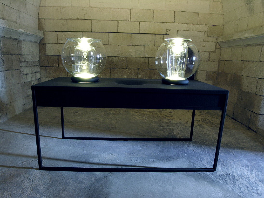 Pascal Broccolichi, Espace résonné, 2013, Blown glass modules, metal structure, wooden tray inlaid with carved pavilion, Loudspeakers, piezo ceramic transducers, amplifier, mixing console, 160 x 200 x 86 cm, Courtesy CIRVA Marseille, DRAC PACA, Photo Credit : Pascal Broccolichi
