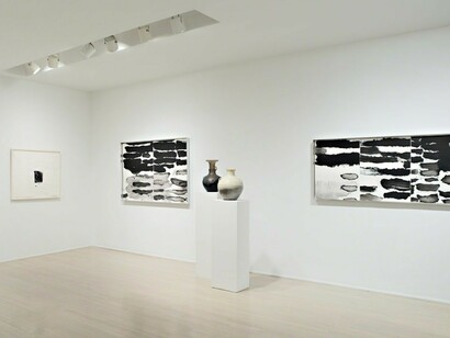 Lee Ufan, Qin Feng, Jian-Jun Zhang, Exhibition view. Courtesy of Pace Prints