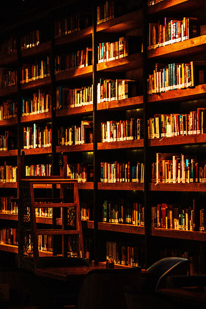 La historia compartida entre España y América Latina se refleja en la transmisión de valores, tradiciones y un acervo literario que sigue vigente