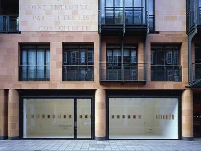 Gagosian Gallery on Davies Street, London. All artwork pictured © Ed Ruscha. Courtesy of the artist and Gagosian Gallery, Ed Ruscha, Busted Glass, October 2 - November 17, 2007, Davies Street, London