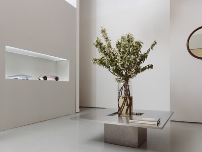 Serge Roche, Glass subjects, exhibition view. Courtesy of R & Company