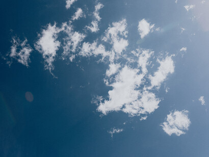 Cielo macchiato di nuvole